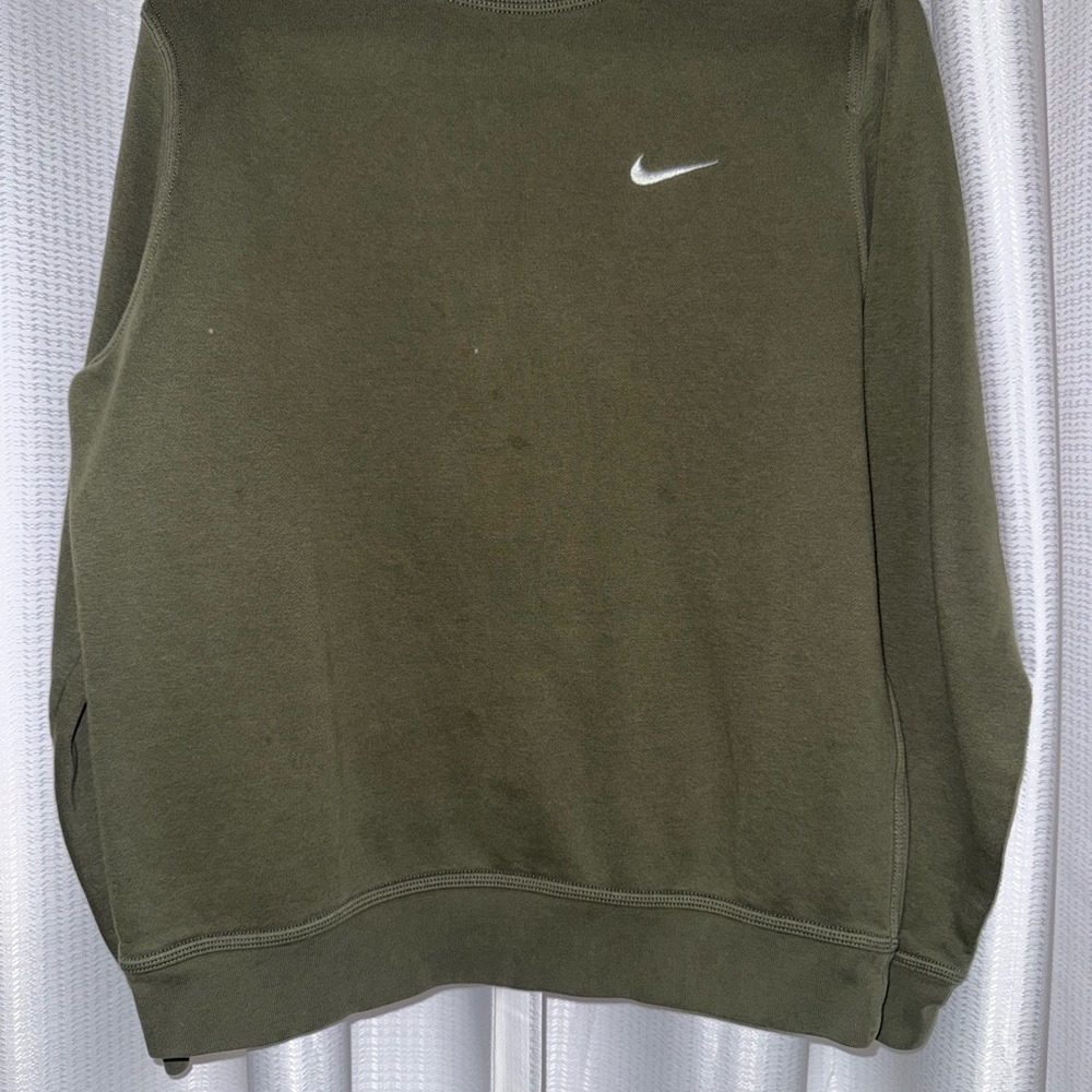 Nike Men's Classic Green Crewneck Sweater medium